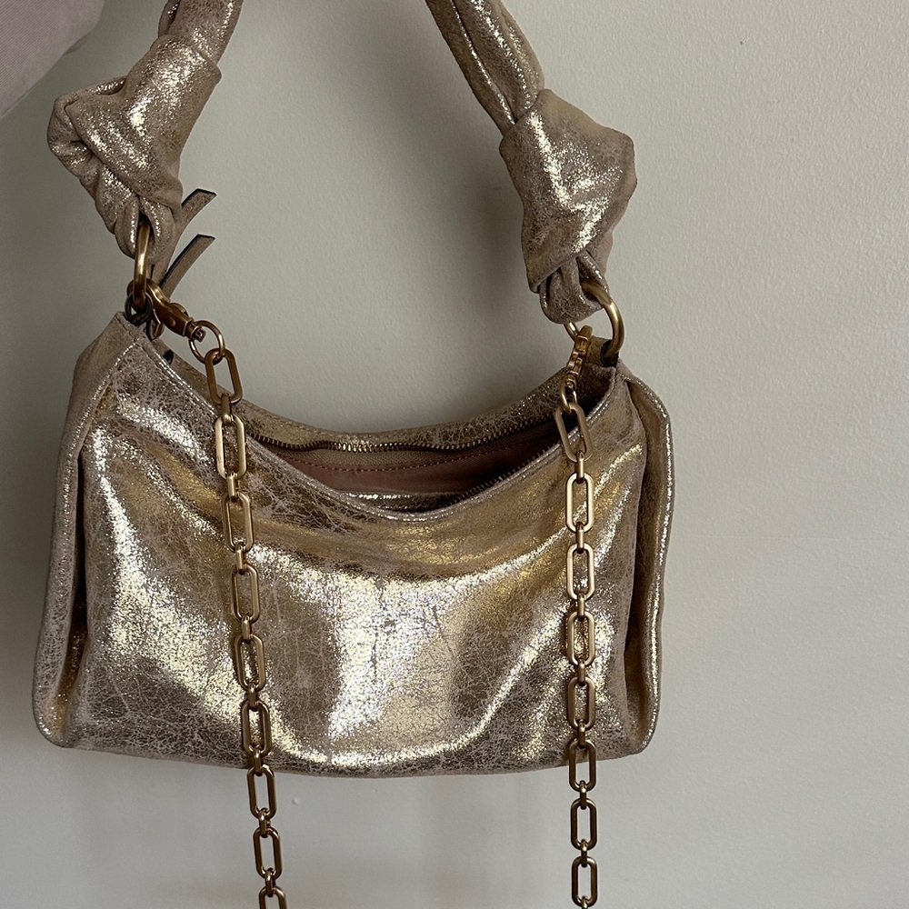 ANTONIO MELANI Gold Metallic Shoulder Bag - Picture 11 of 11